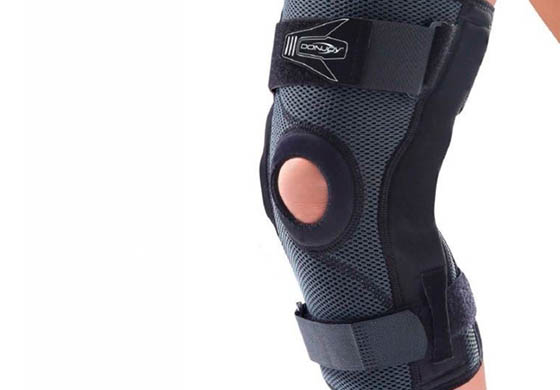 DonJoy Playmaker Xpert Wrap Hinged Knee Brace